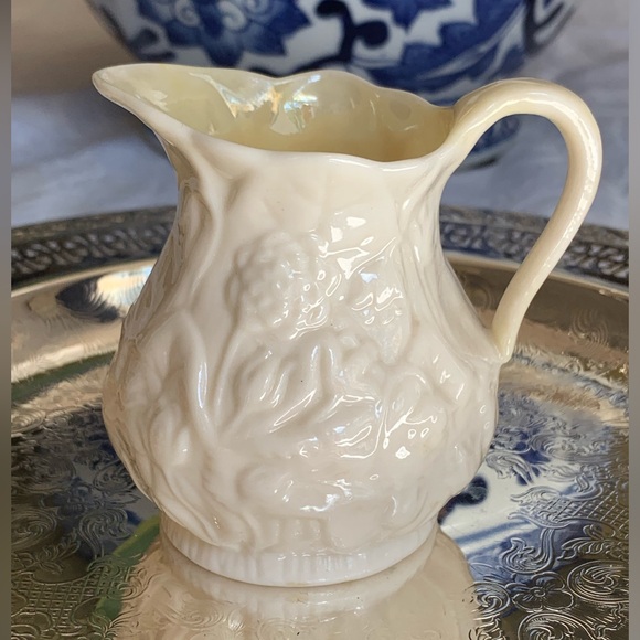 Belleek Sugar & Creamer - Picture 2 of 12